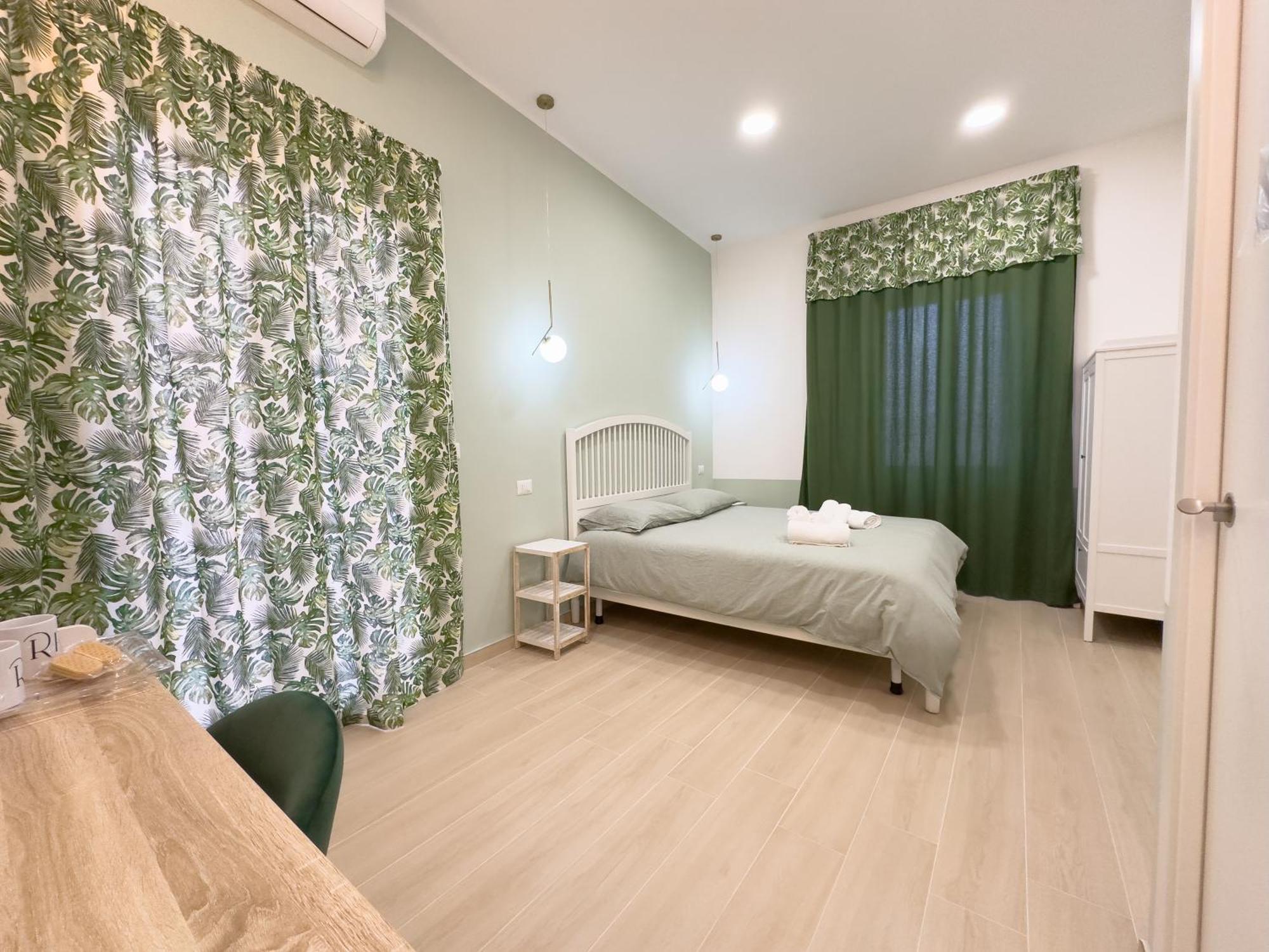 Real Poggio Hotel เนเปิลส์ ภายนอก รูปภาพ