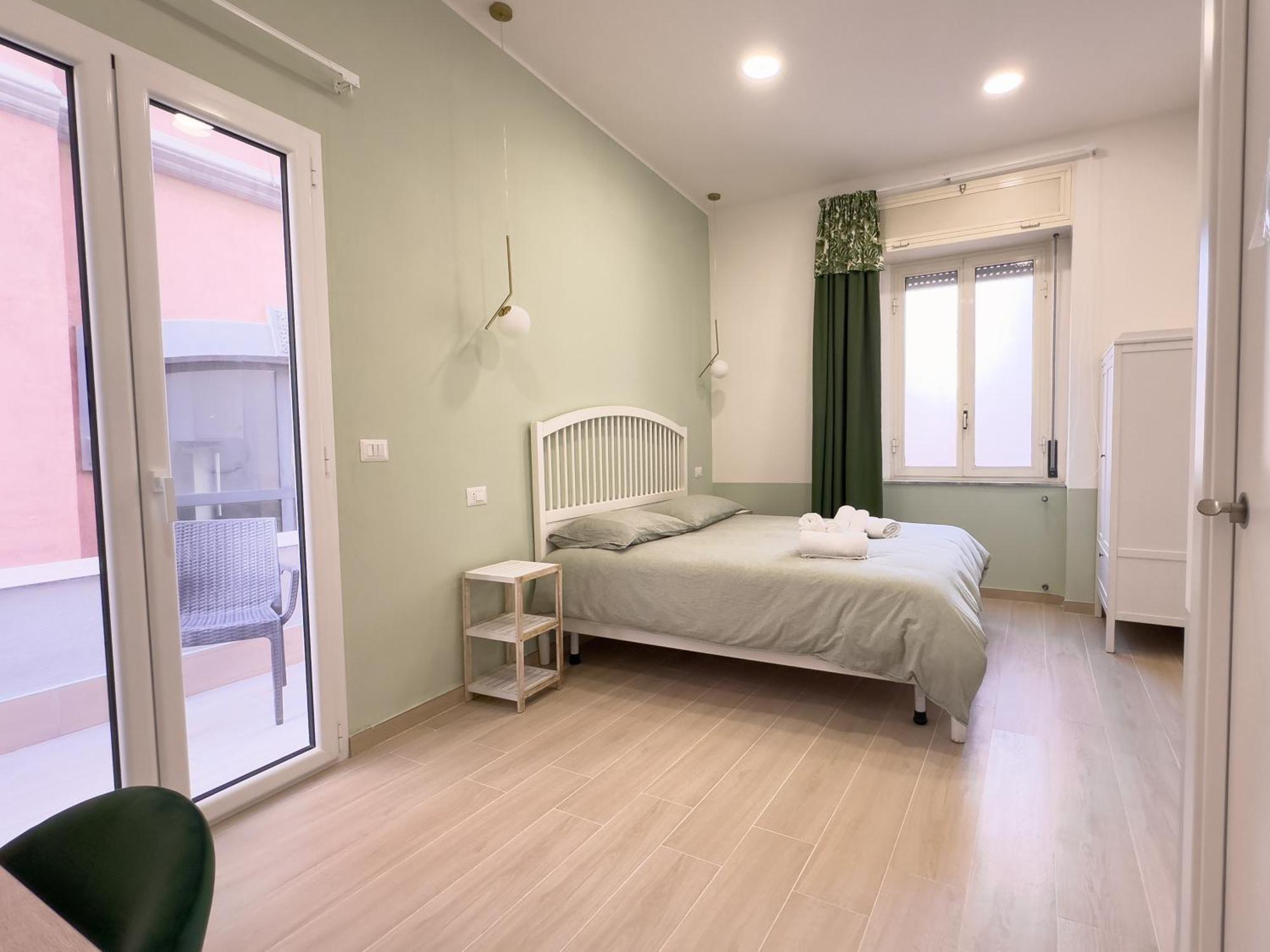 Real Poggio Hotel เนเปิลส์ ภายนอก รูปภาพ