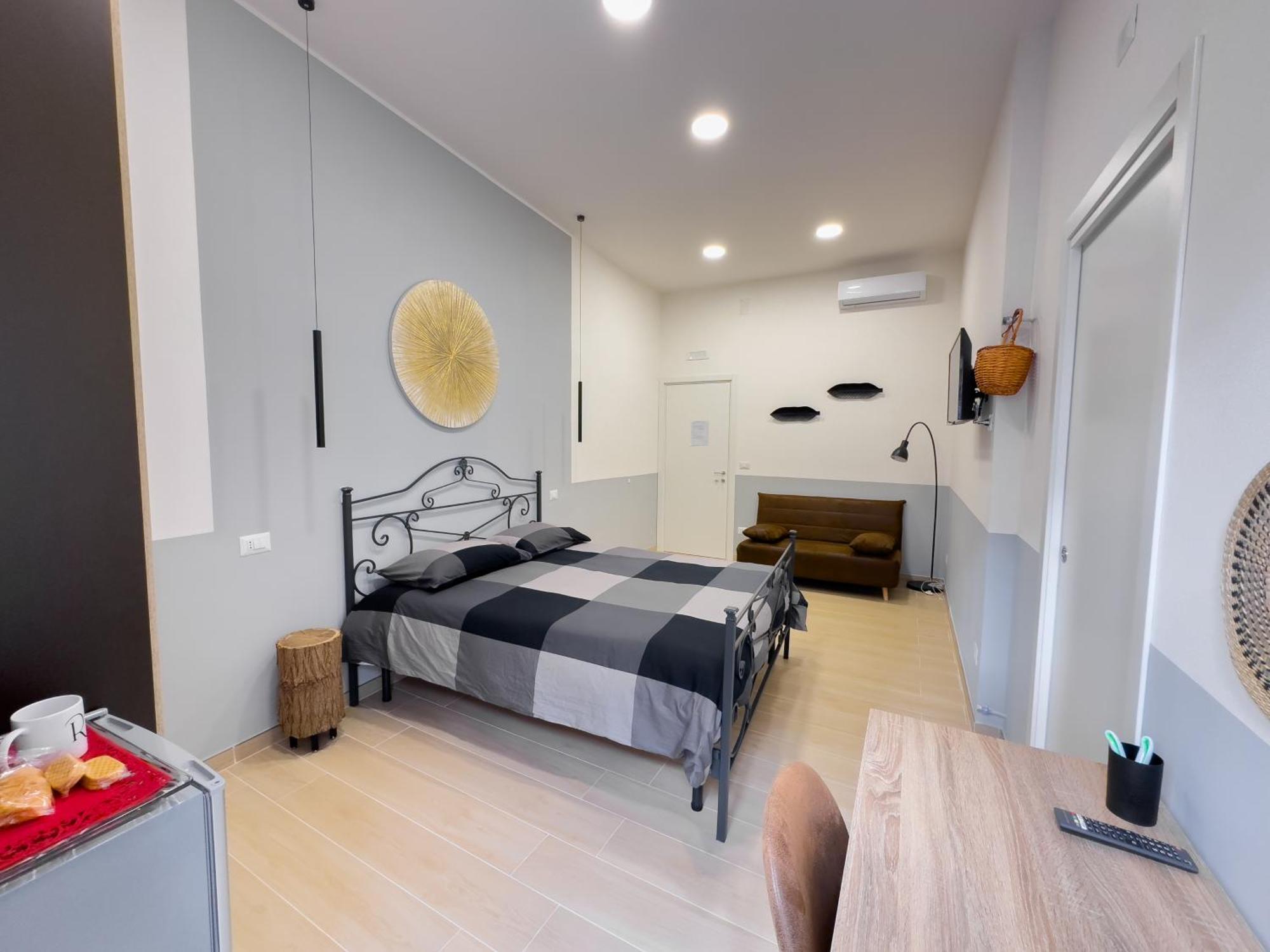 Real Poggio Hotel เนเปิลส์ ภายนอก รูปภาพ