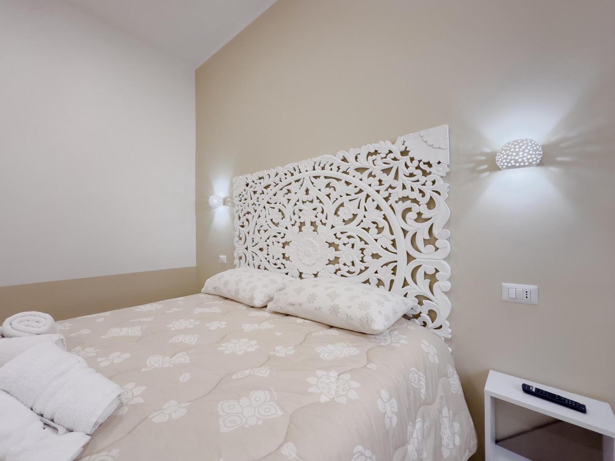 Real Poggio Hotel เนเปิลส์ ภายนอก รูปภาพ
