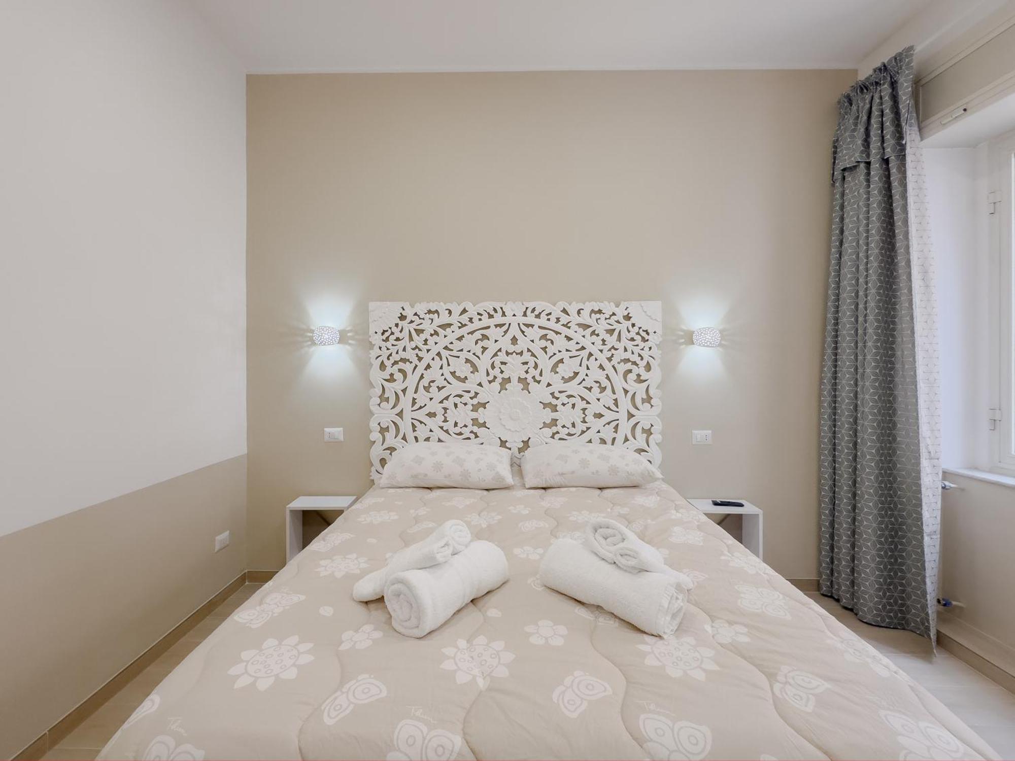 Real Poggio Hotel เนเปิลส์ ภายนอก รูปภาพ
